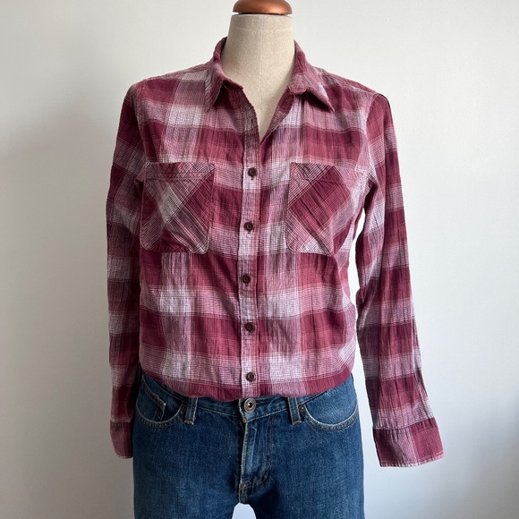 WindRiver Tops - WindRiver - Pink & White Checkered Long Sleeve Button Down Shirt